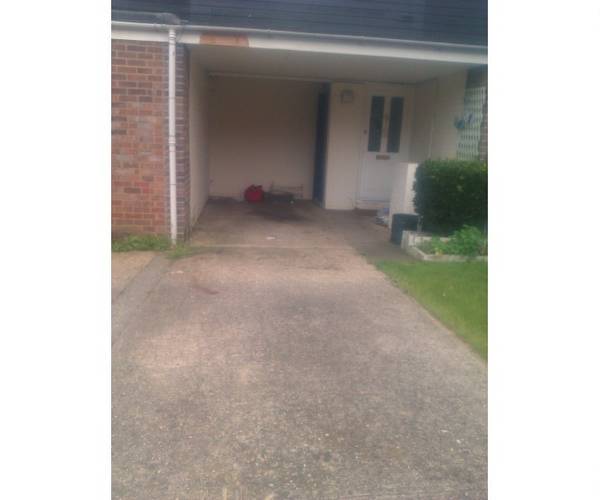 Driveway in Kiln Close, UB3
