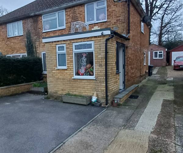Parking on Chanctonbury Road, RH15
