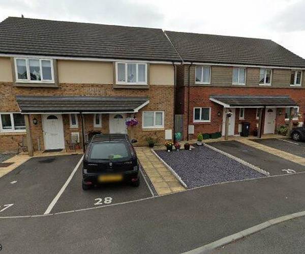 Courtney View, BS15