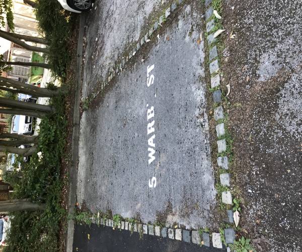 Parking on Warburton Street, M5