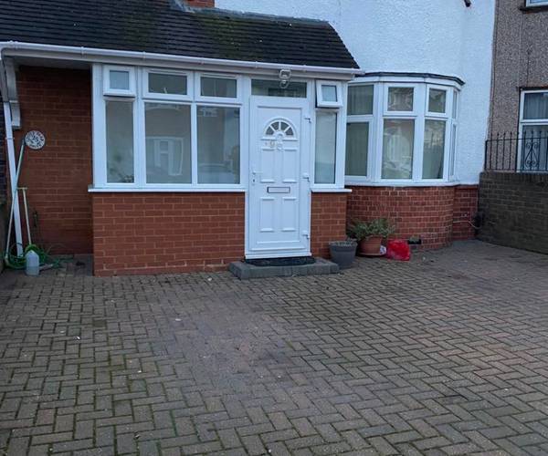 Little Park Drive, TW13