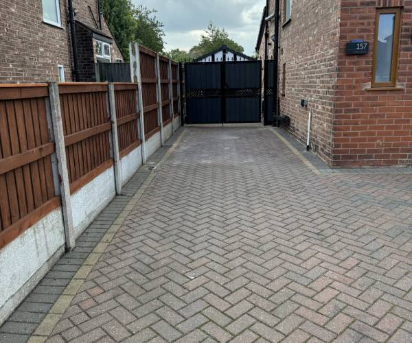 Parking on Kings Road, M16
