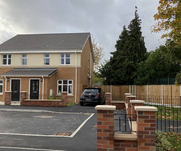 Parking on Scarth Close, M22