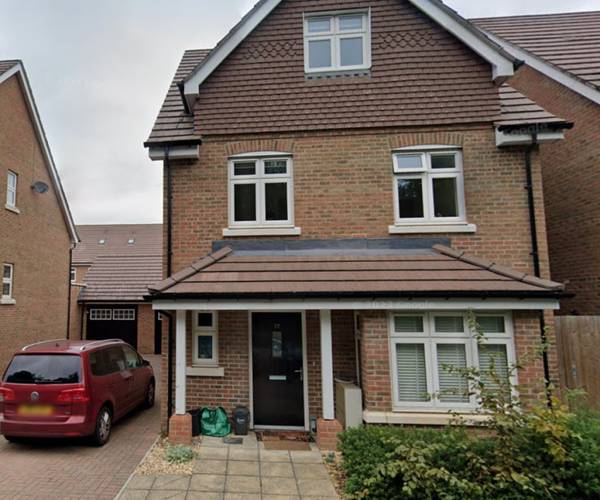 Parking on Blackstone Way, RG6