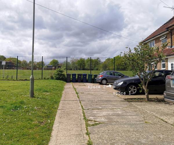 Parking on George Crescent, N10