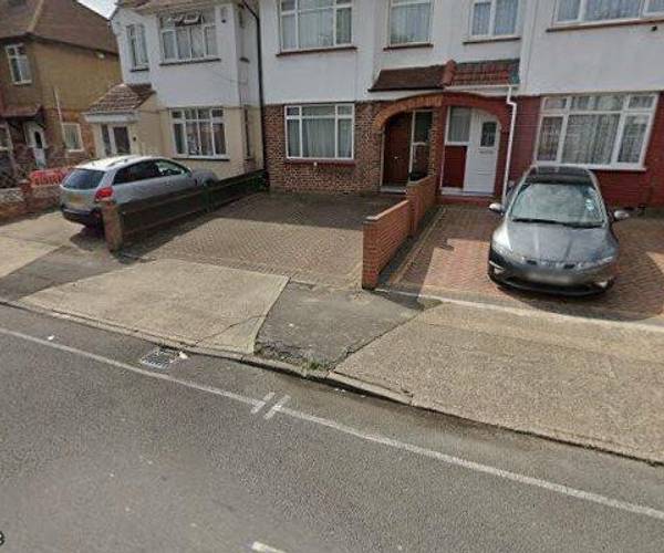 Parking on Nield Road, UB3