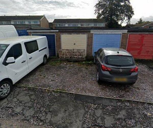 Parking on Highview Gardens, EX8