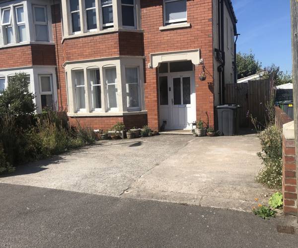 Parking on Norton Avenue, CF14