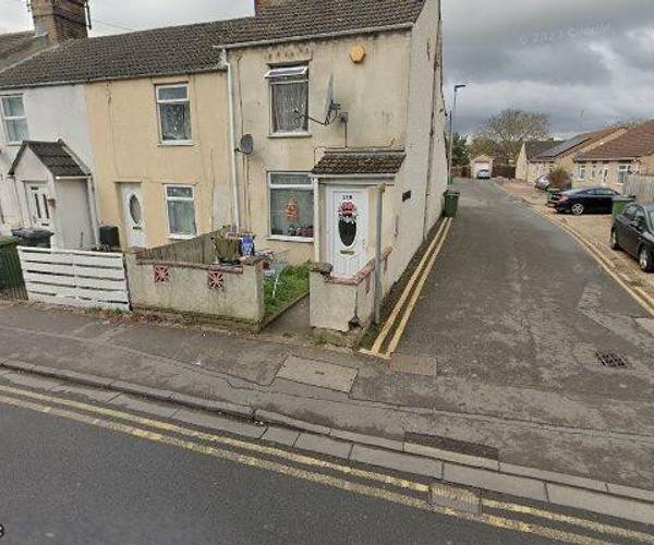 Parking on Dogsthorpe Road, PE1
