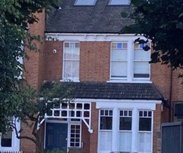 Elms Road, SW4