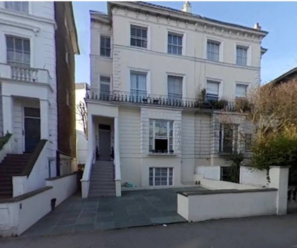 Parking on Pembridge Villas, W11