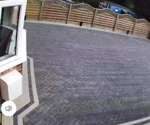 Parking on Empire Villas, RH1