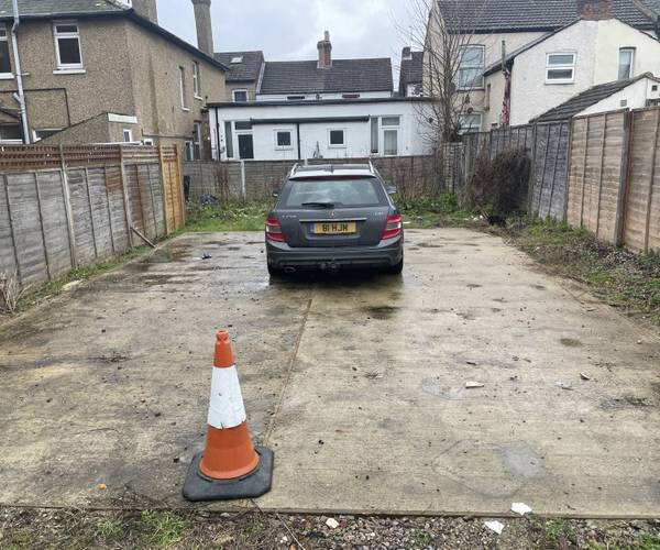 Parking on Garland Road, CO12