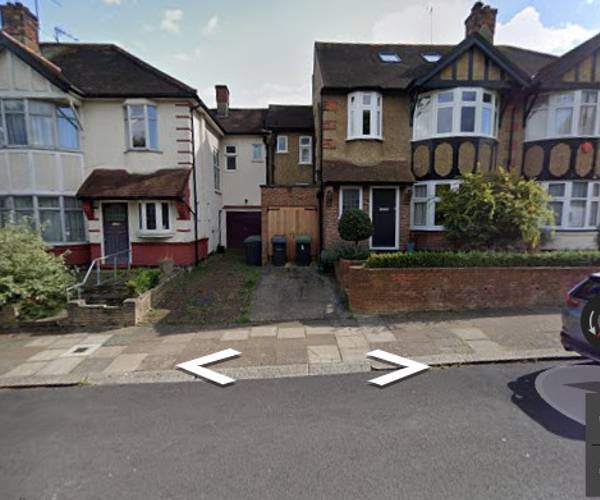 Parking on Rhodes Avenue, N22