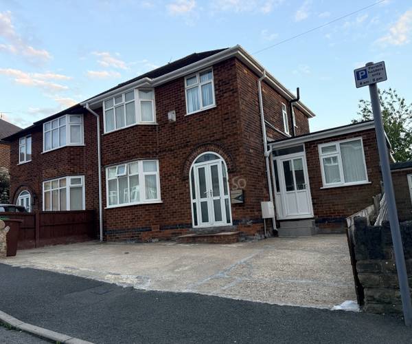 Parking on Henry Street, NG2