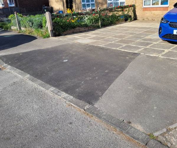 Parking on Beavers Lane, TW4