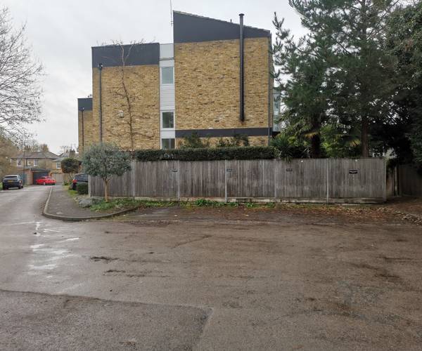 Parking on Meadow Close, TW10