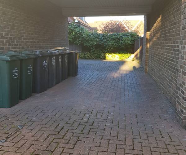 Parking on Baker Crescent, DA1