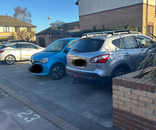 Parking on Plas St. Andresse, CF64