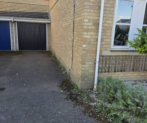Parking on Montana Gardens, SE26