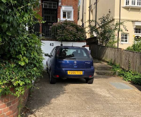 Parking on Vineyard Hill Road, SW19