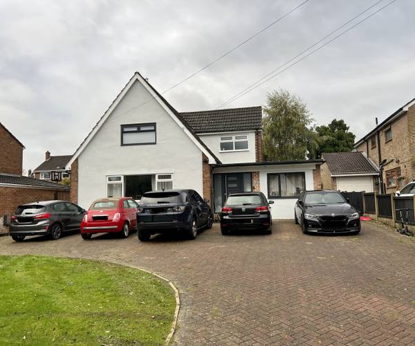 Parking on Argyll Close, LS18