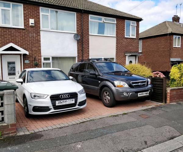 Parking on Wesley Garth, LS11