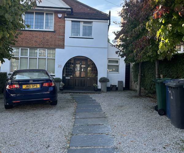 Park Road, EN5