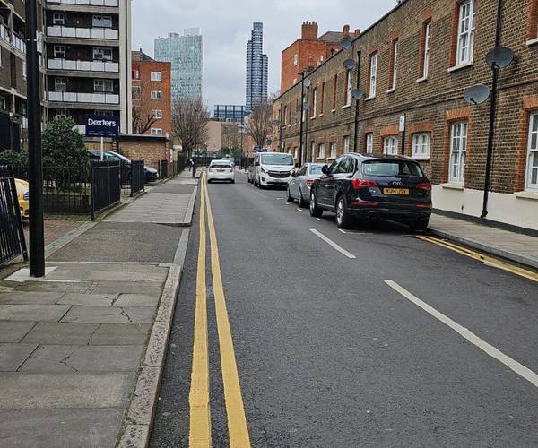 Hobsons Place, E1