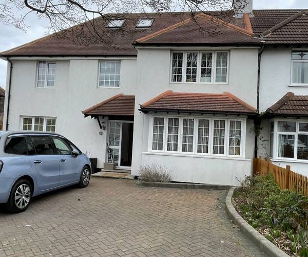 Parking on Crichton Road, SM5