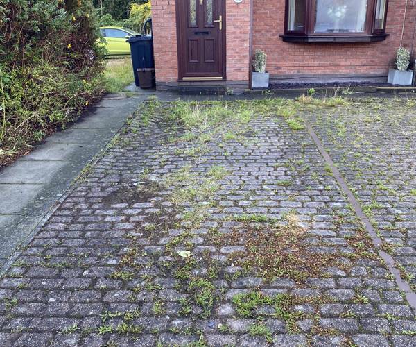 Parking on Heathfields Close, CH2
