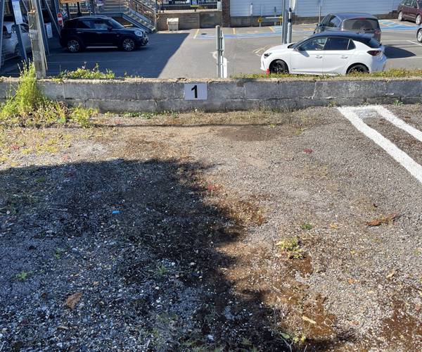Parking on The Avenue, SP10