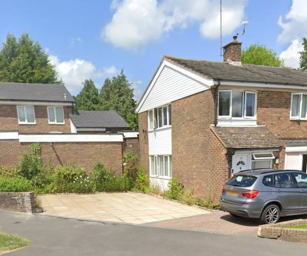 Furnace Drive, RH10
