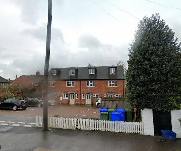 Parking on Reading Road, GU14