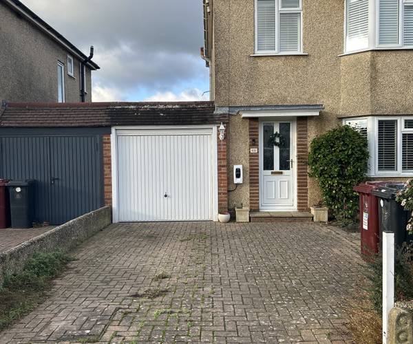 Parking on Parklands Road, PO19