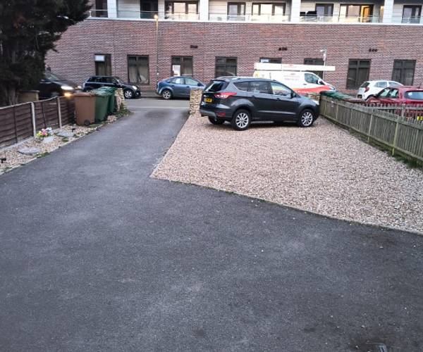 Parking on Green Lane, TW16