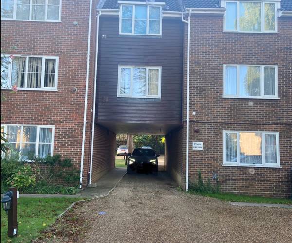 Parking on Grove Road, SM1