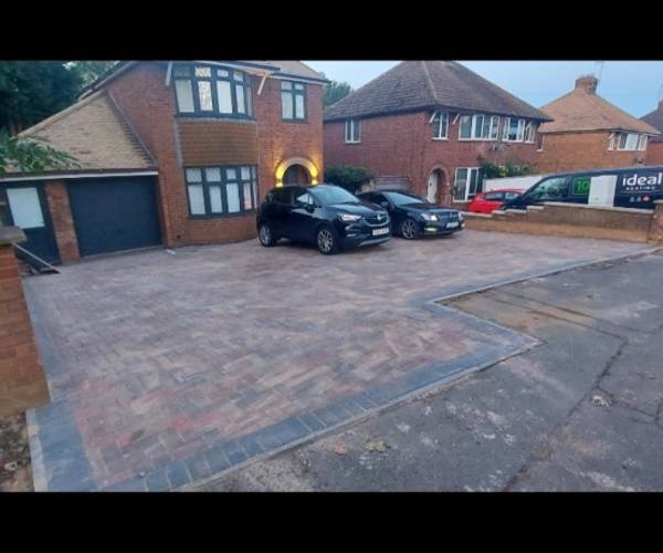 Parking on Rothwell Road, NN16