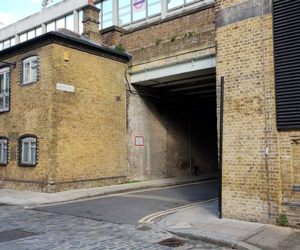 Parking on Dunloe Street, E2