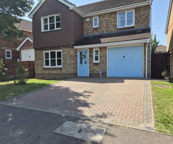 Parking on Brewster Close, CO9