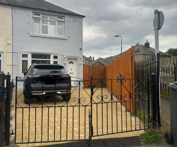 Parking on Dryden Gardens, EH7