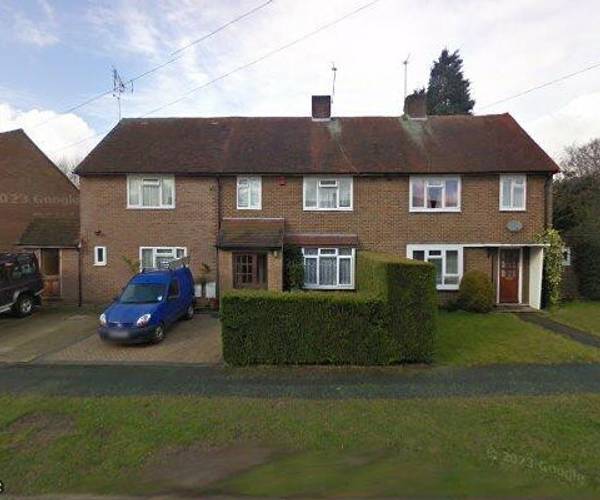 Parking on Oakington Avenue, HP6