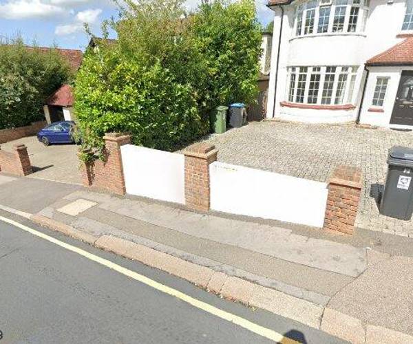 Parking on Hillfield Road, HP2