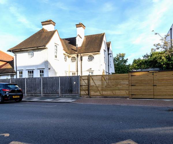 Parking on Broadwater Road, SW17
