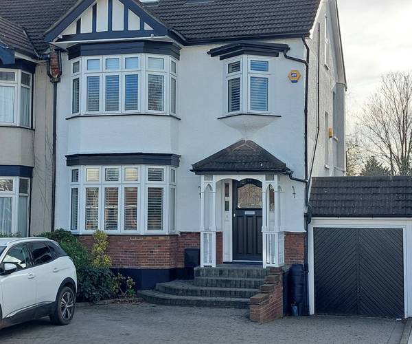 Deyncourt Gardens, RM14