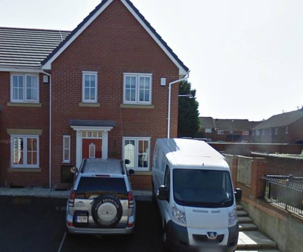 Luton Grove, L4
