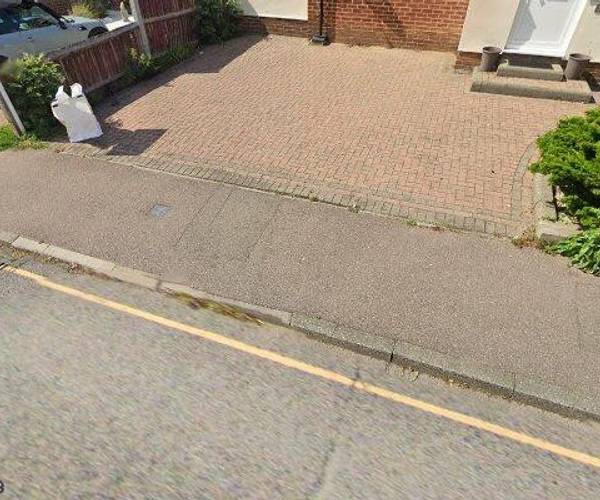 Parking on Pemberton Avenue, CM4