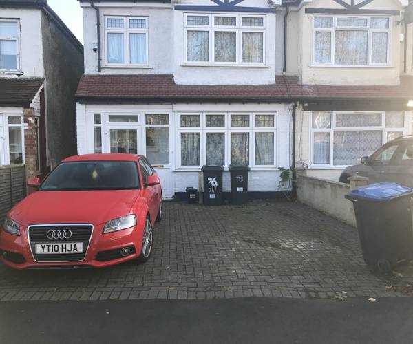 Parking on Lodge Road, CR0