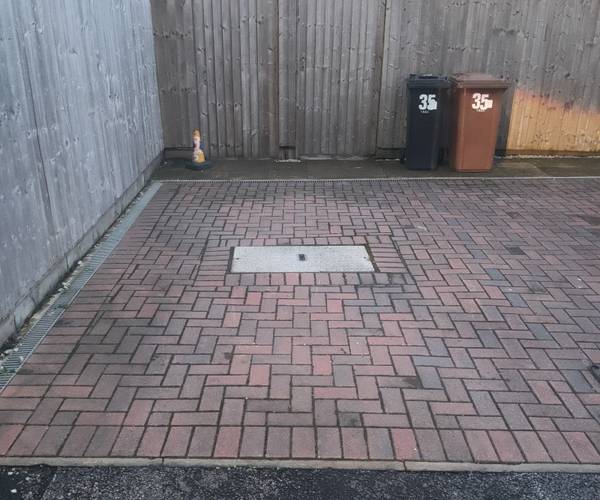 Parking on Market Street, M43
