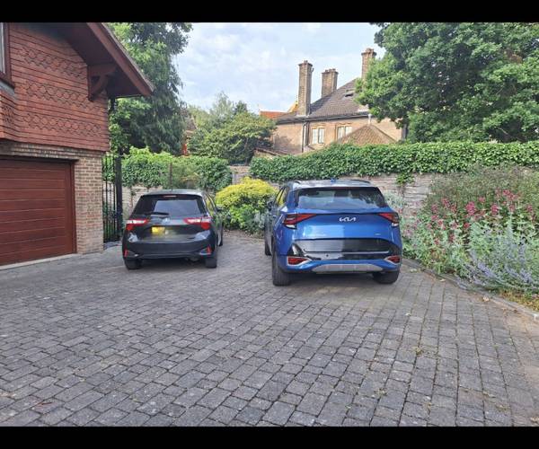 Calonne Road, SW19
